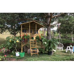 Ogrodowy domek z drewna dla dzieci - Gucio ze ślizgiem