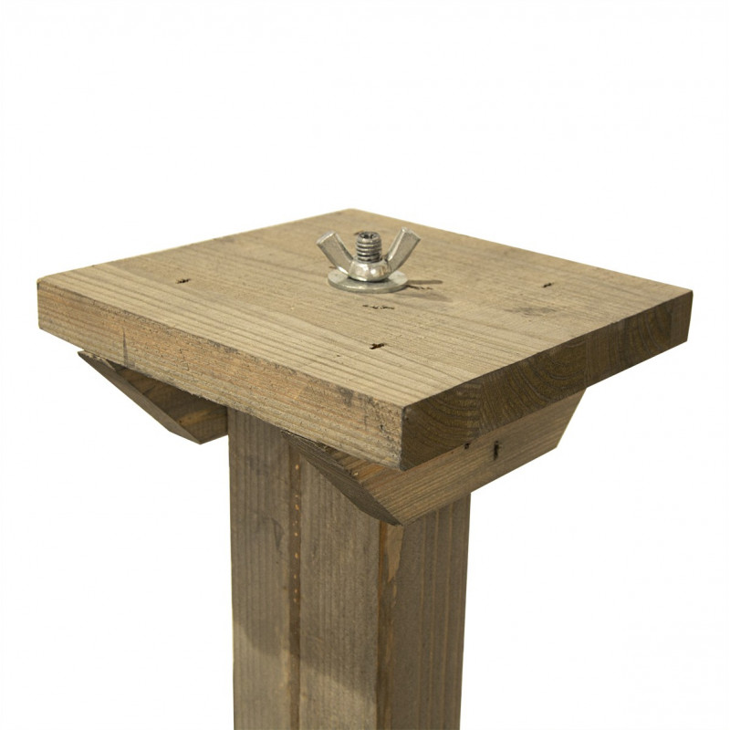 Drewniany stojak pod karmnik dla ptaków z dodatkową podstawką w kolorze szarym