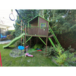 Drewniany domek ogrodowy dla dzieci - Jerzyk MAX ze ślizgiem i podwójną huśtawką