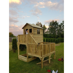 Drewniany domek ogrodowy dla dzieci - Hubert z długim ślizgiem