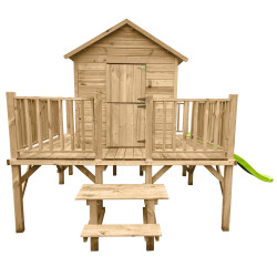 Drewniany domek ogrodowy dla dzieci - Maciej ze ślizgiem