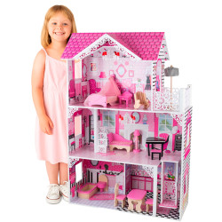 Drewniany domek dla lalek...