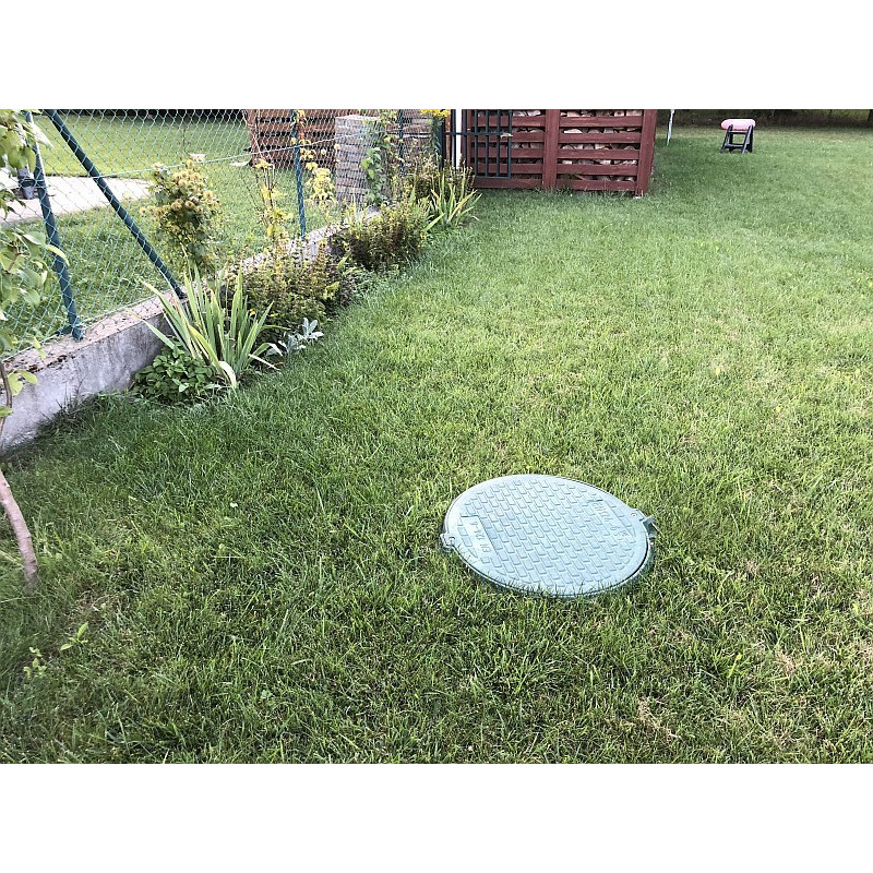 Pokrywa do szamba, z kluczem - zielony polimer Pokrywa do szamba, z kluczem - zielony polimer