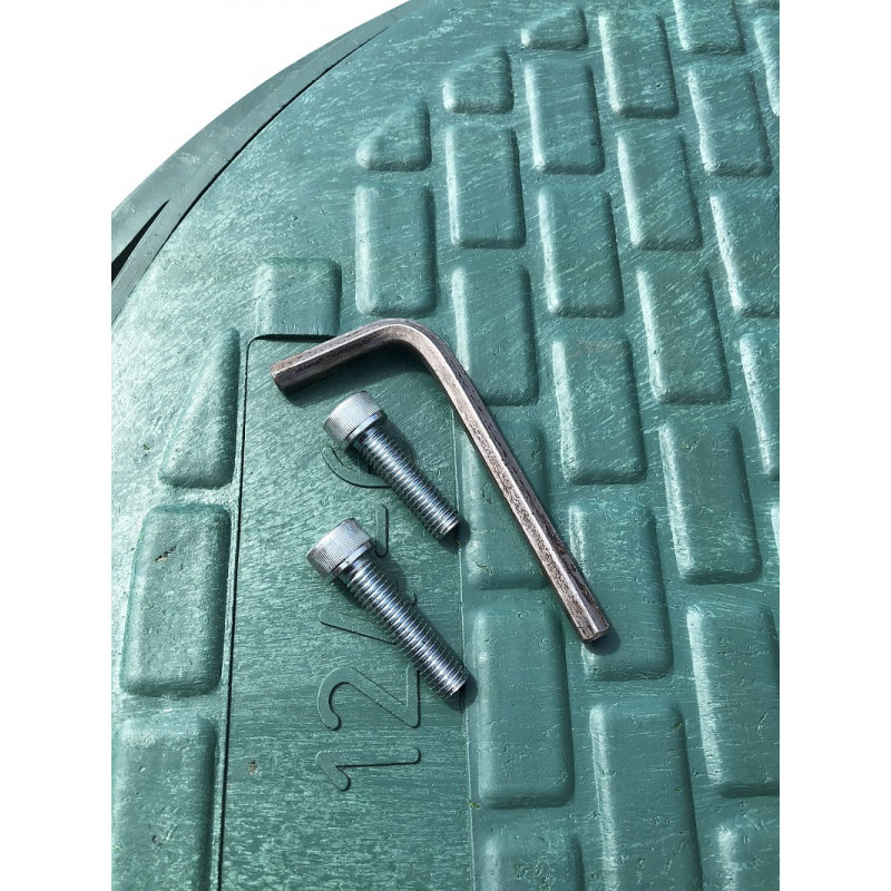 Pokrywa do szamba, z kluczem - zielony polimer Pokrywa do szamba, z kluczem - zielony polimer